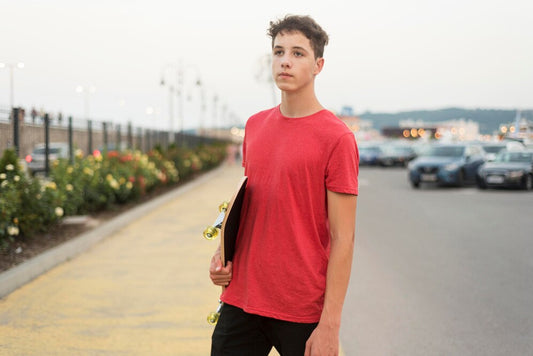 The Ultimate Guide to Casual Versatile Solid Color Men's T-shirts