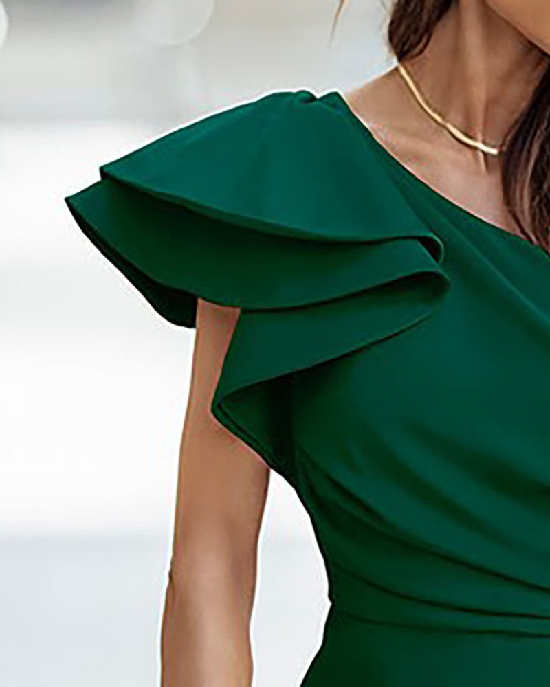 Autumn And Winter Plain One-shoulder Ruffled Slit Pleated Party Dress